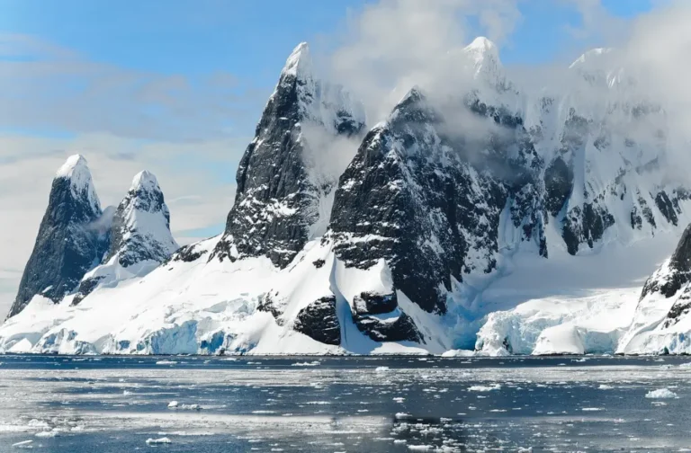 travel to antarctica